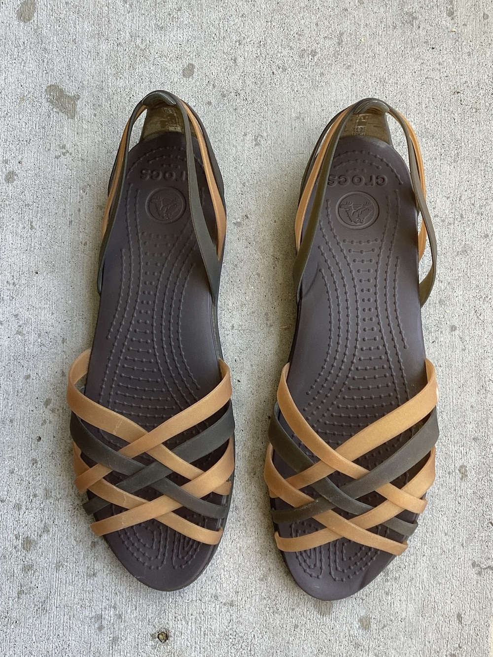 CROCS Huarache Women’s Two-Tone Strappy Slingback Sandals in Brown and Tan Sz 10